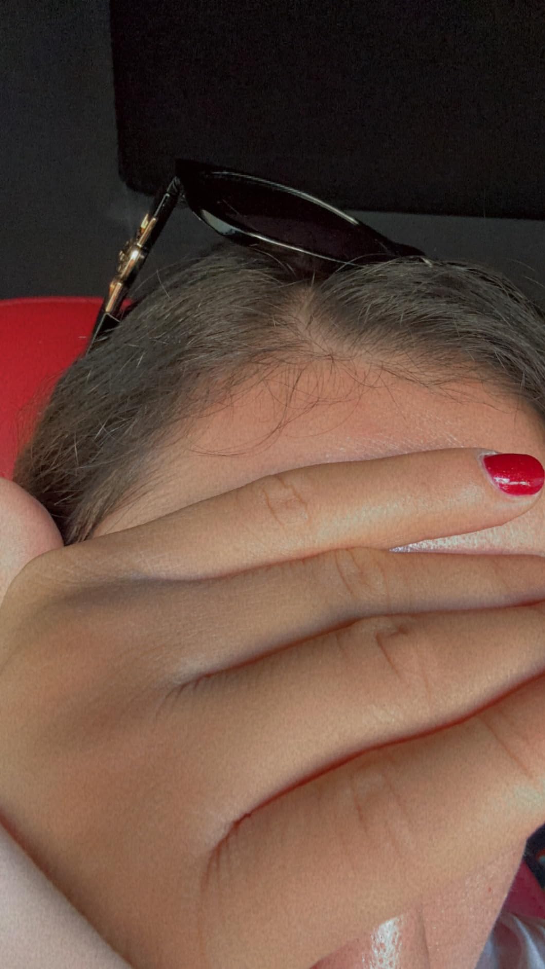 3 in 1 precision oil applicator + phototherapy scalp massage comb